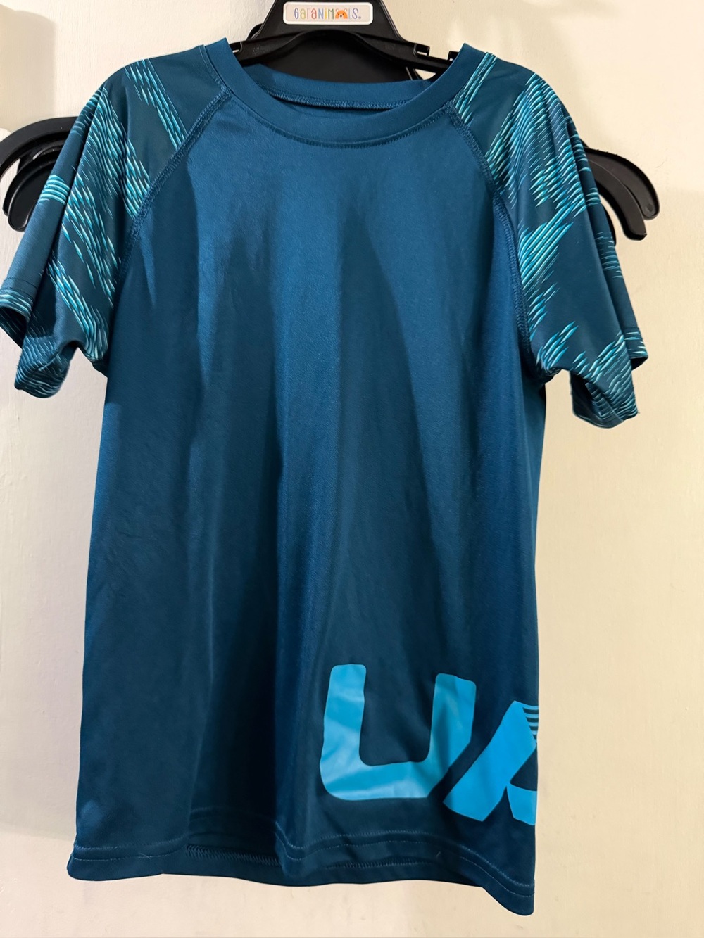 Under Armour Size 7 Athletic Tee